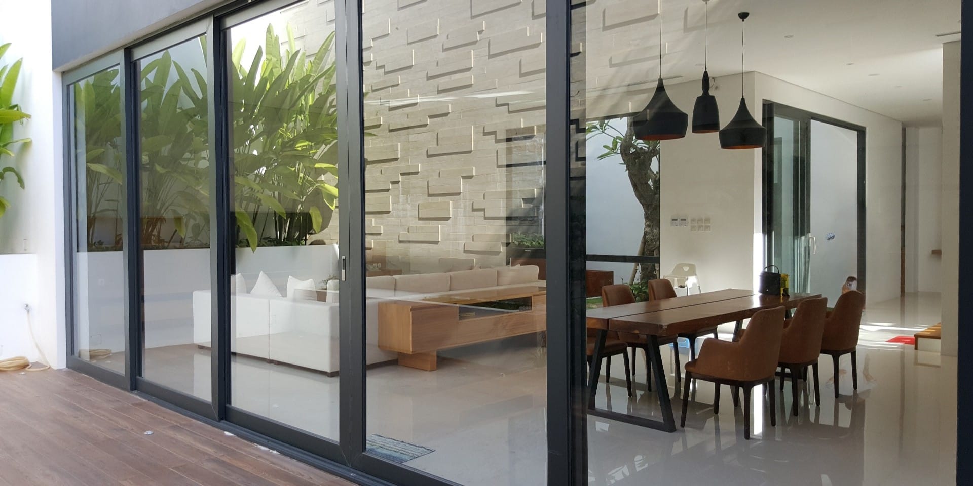 sliding door